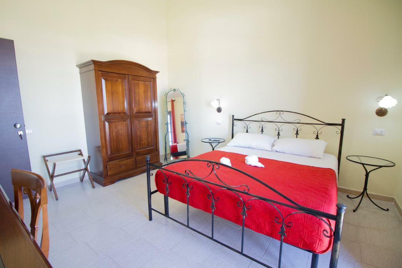 Guest House Capitan Libeccio 特罗佩阿 外观 照片