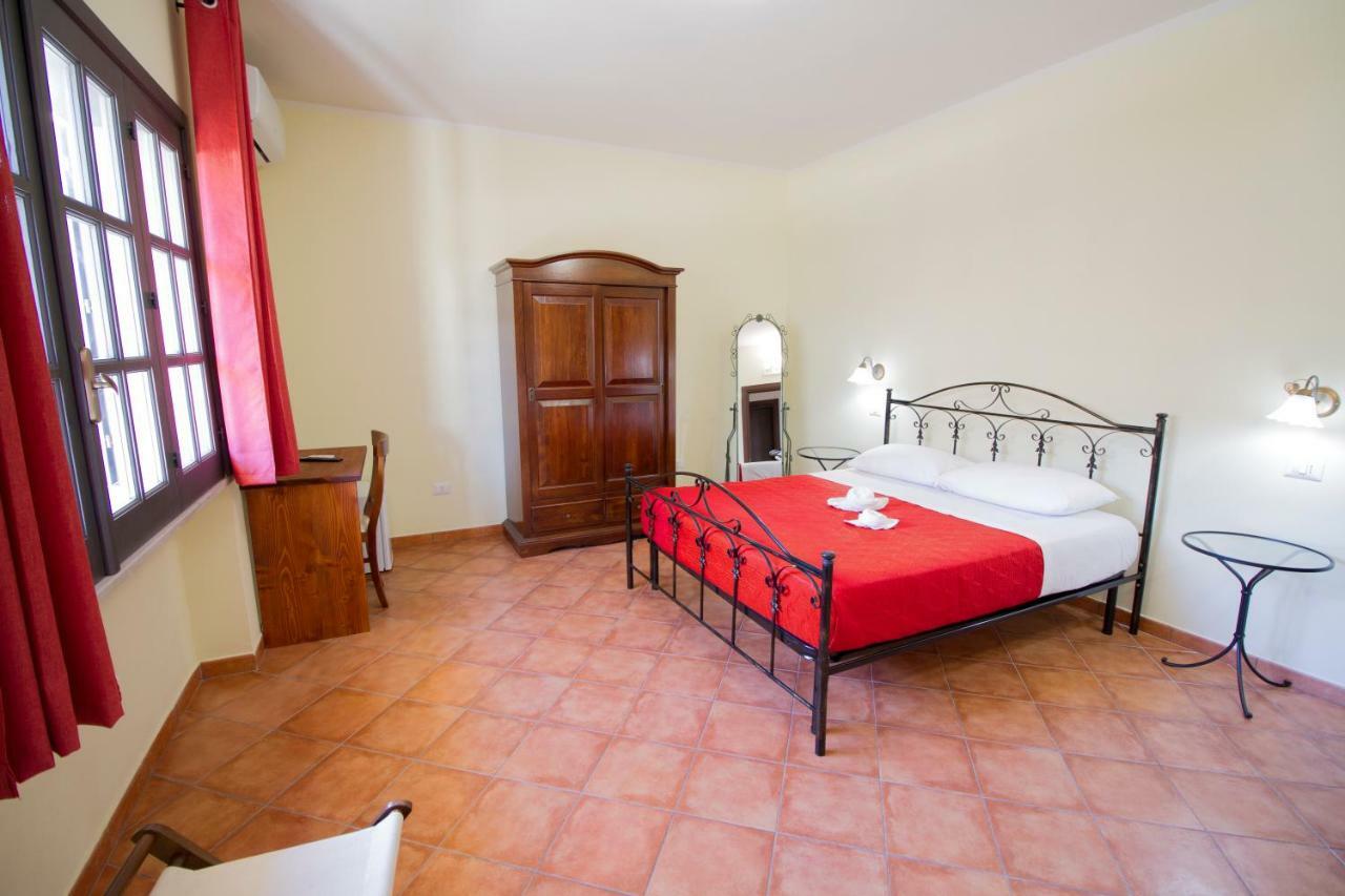 Guest House Capitan Libeccio 特罗佩阿 外观 照片
